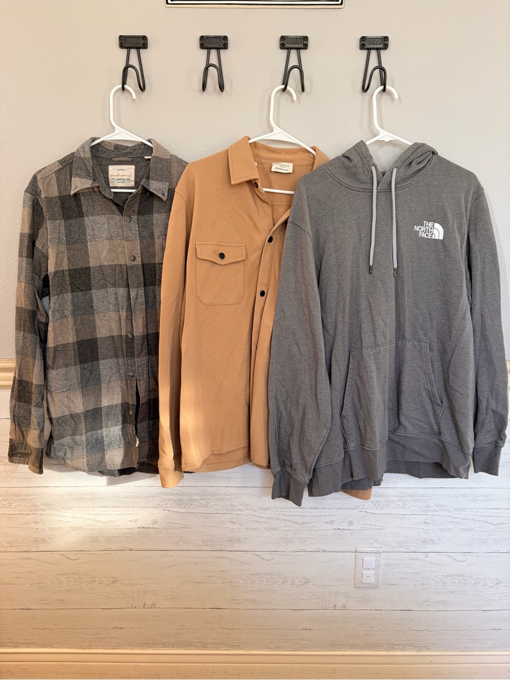 Men’s gray and tan outerwear package